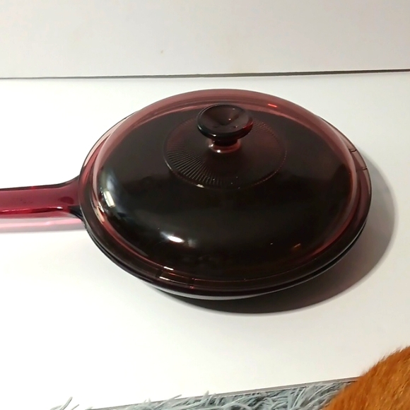 Vision Corningware Pyrex Cranberry 10 Inch Skillet With The Lid - Picture 1 of 7